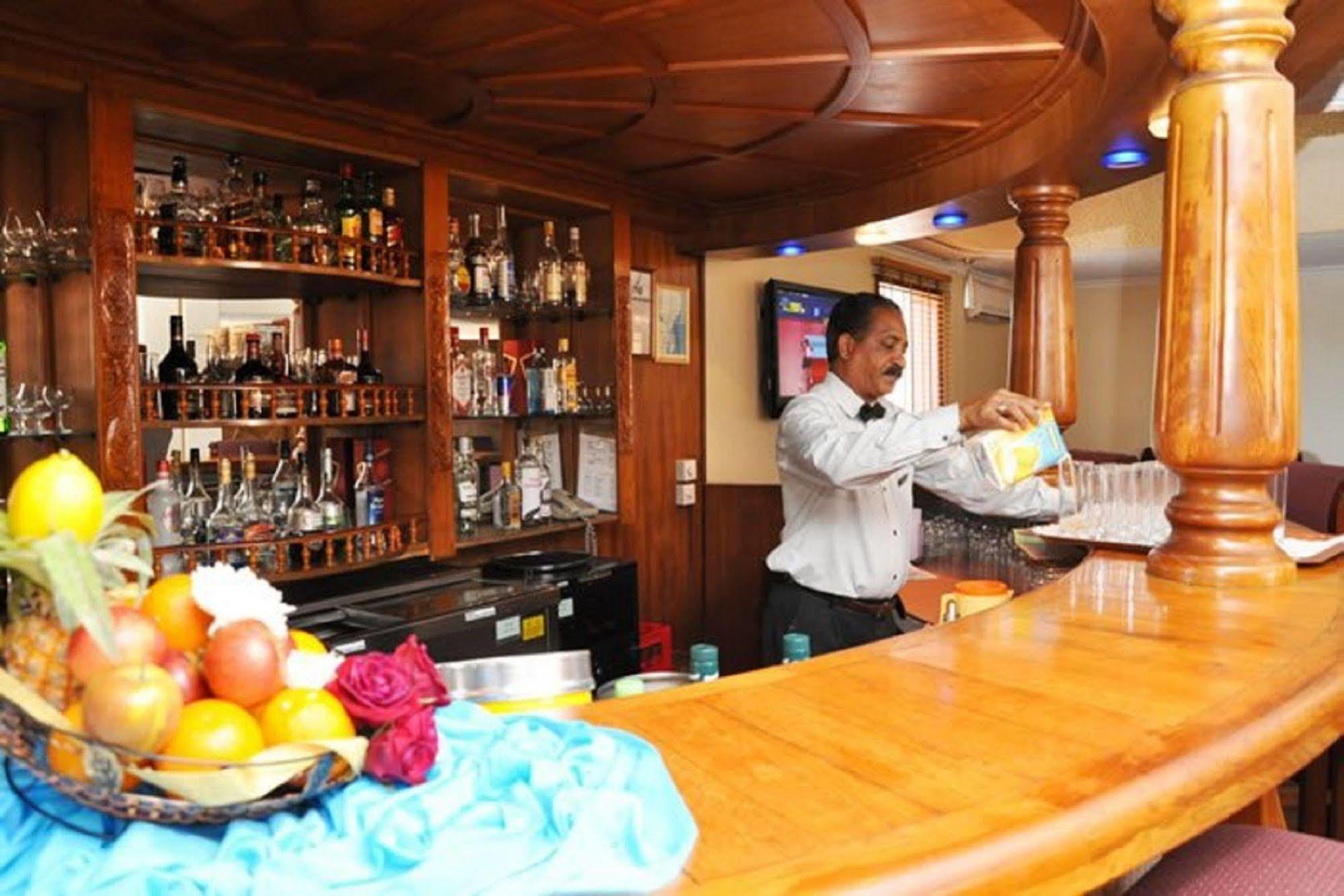 Gold Crest Hotel Quatre Bornes Εξωτερικό φωτογραφία